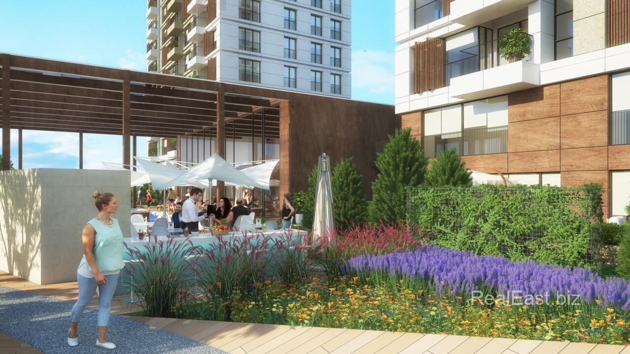 Spacious Apartment in Istanbul with Luxurious Amenities